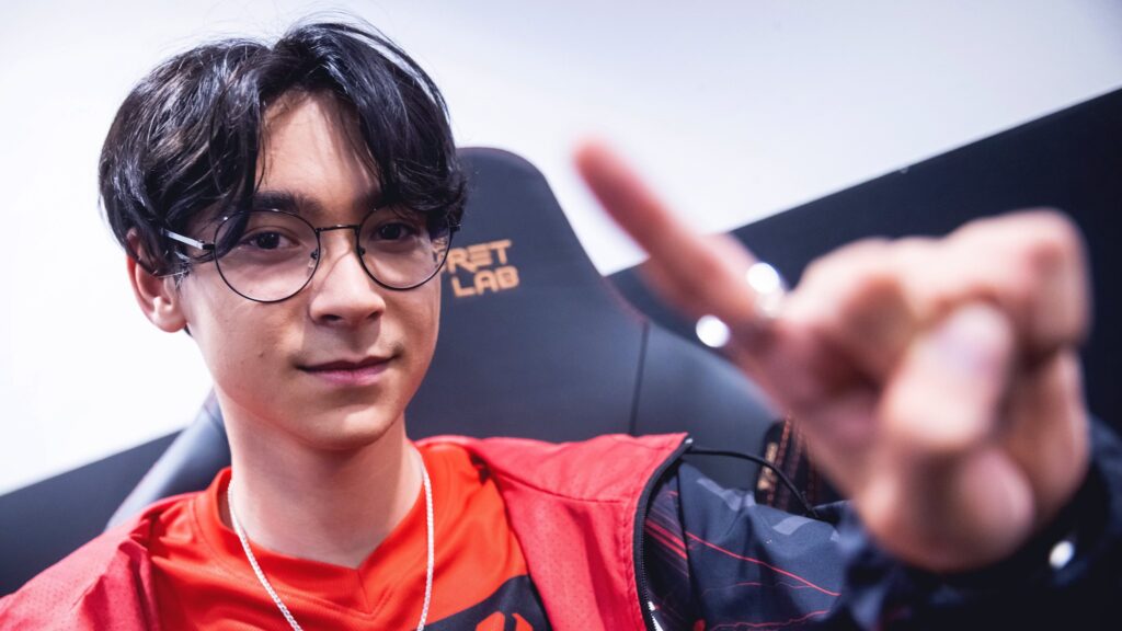 VALORANT: Sentinels Face Tough Decision as TenZ Plays Through Hand Injury